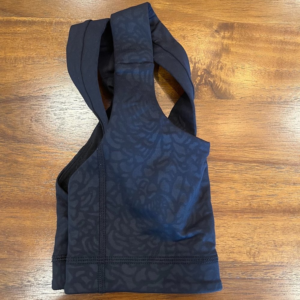 Two-tone Peony Cutout Print Training Bra